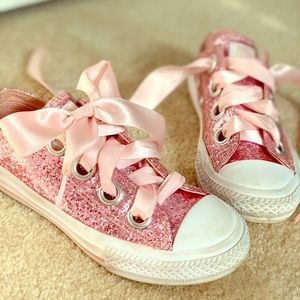 🎀Girls Converse GLITTER PINK with RIBBONS! 🌸🎀